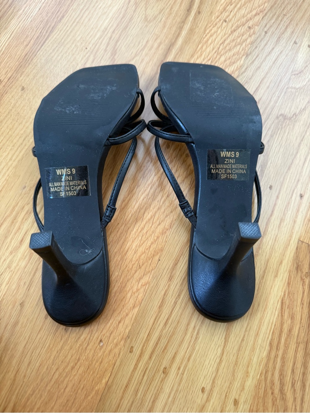 Dolce Vita Zini Black Strappy Womens Sandal Sz 9 - Picture 7 of 7